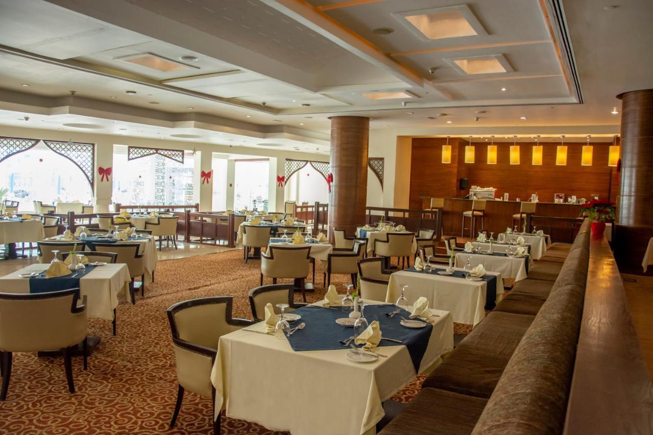 Helnan Dream Hotel And Conference Center 6th of October City Kültér fotó The restaurant