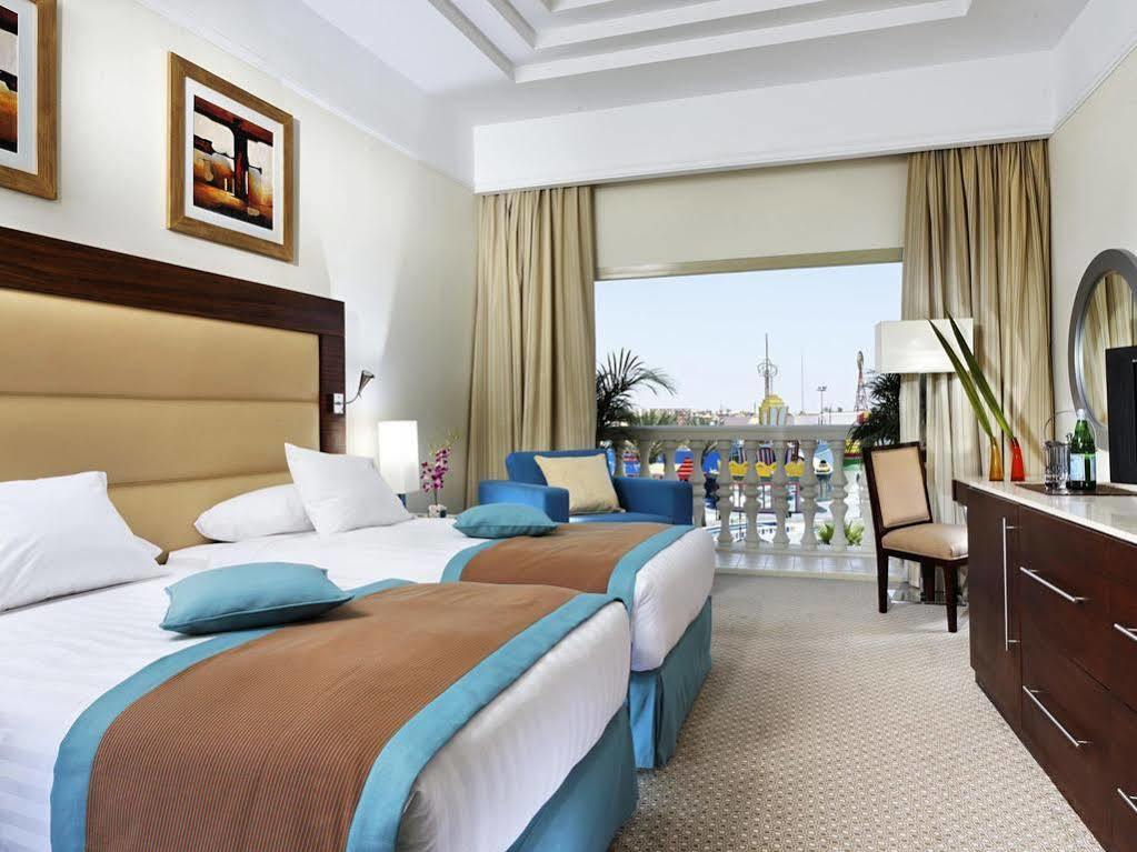 Helnan Dream Hotel And Conference Center 6th of October City Kültér fotó A room at the Hilton Sharm El Sheikh